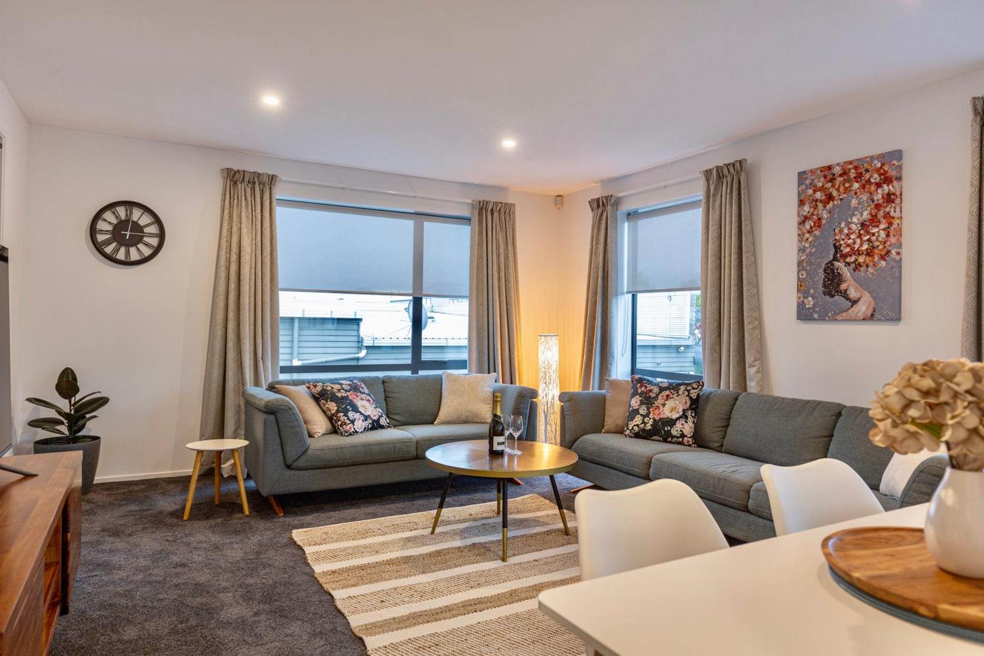 Stylish City Apartment On Bealey ไครสต์เชิร์ช ภายนอก รูปภาพ