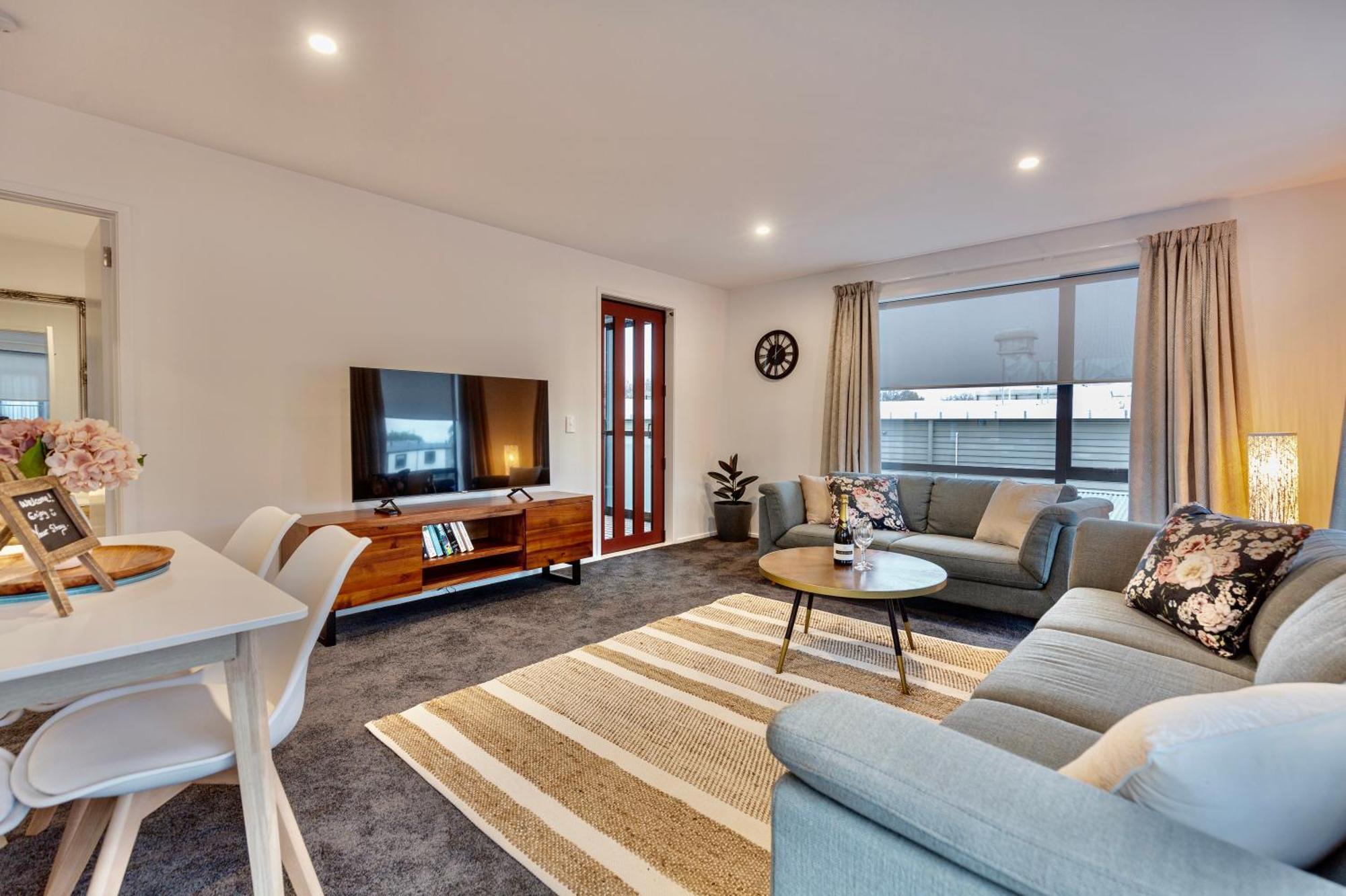 Stylish City Apartment On Bealey ไครสต์เชิร์ช ภายนอก รูปภาพ